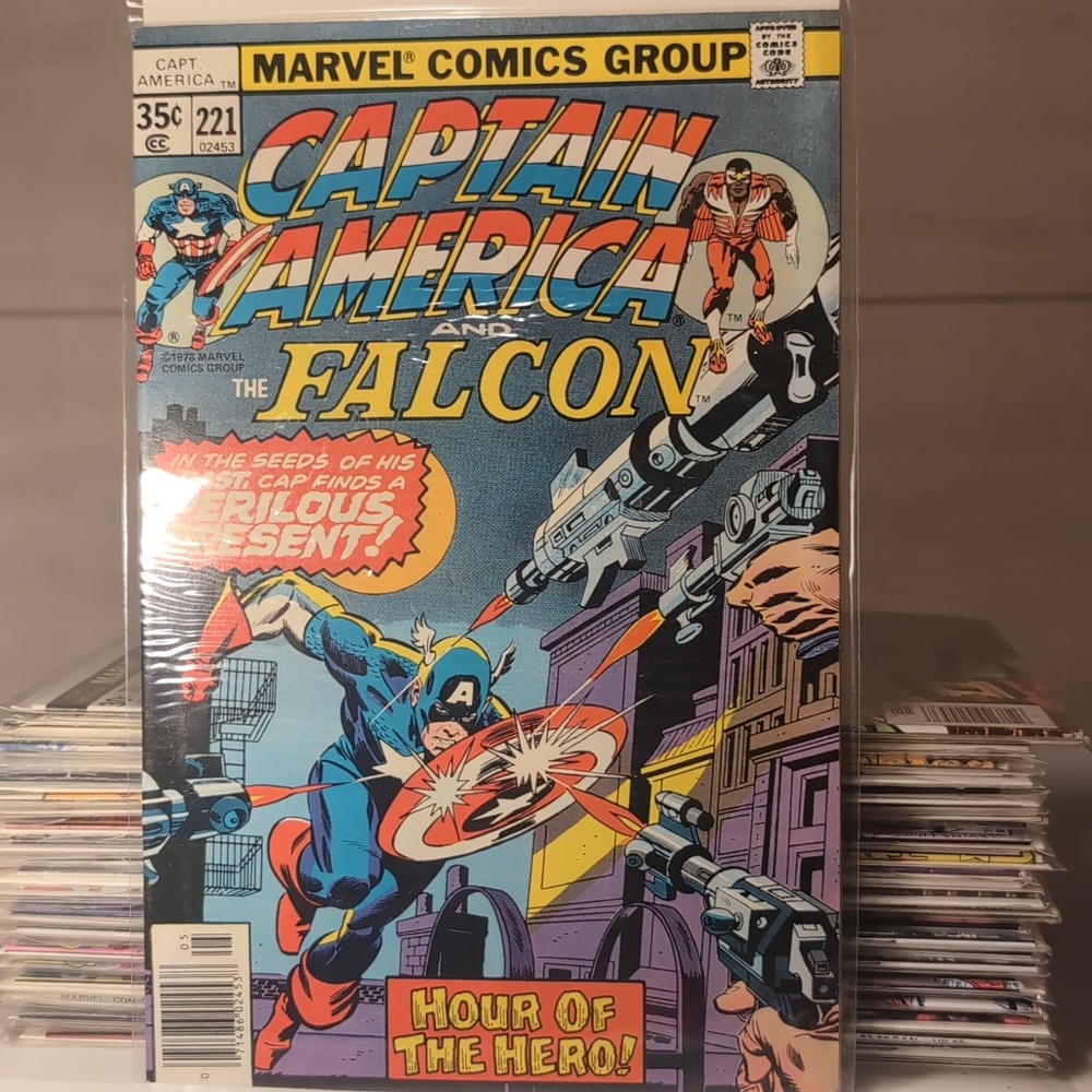 Captain America volume 1 issue 221 News Stand Edition